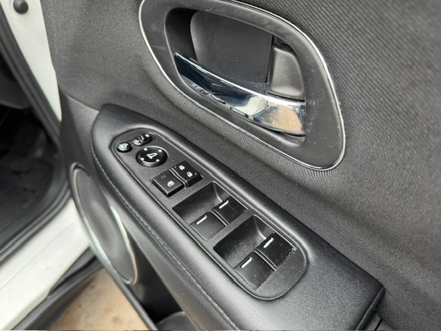 Used Honda HR-V 2018 for sale - 77777423: Photo 18