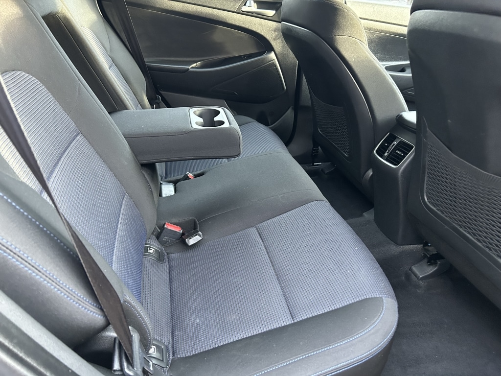 Used Hyundai TUCSON 2017 for sale - 76694712: Photo 11