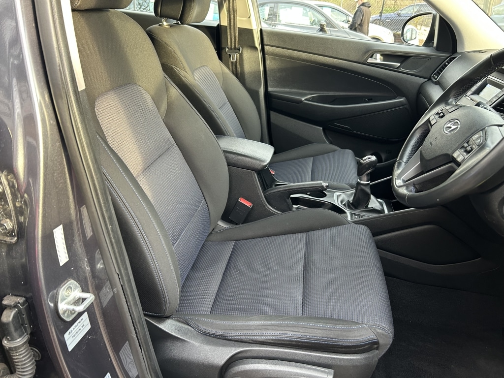 Used Hyundai TUCSON 2017 for sale - 76694712: Photo 9