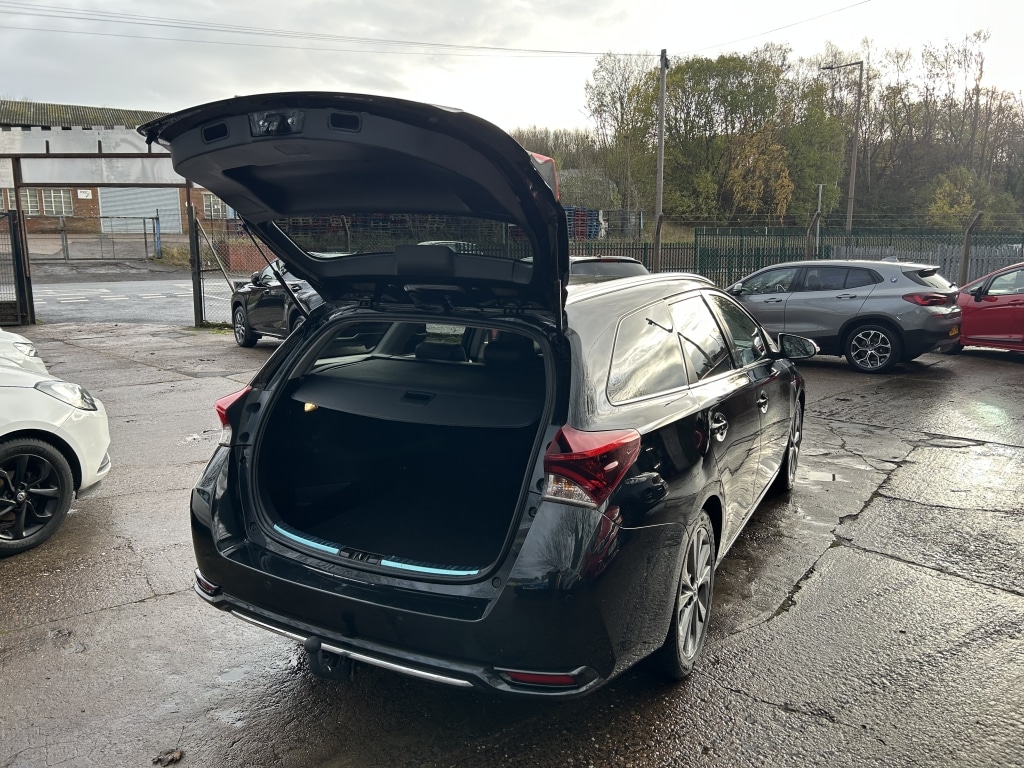 Used Toyota Auris 2016 for sale - 76639996: Photo 16