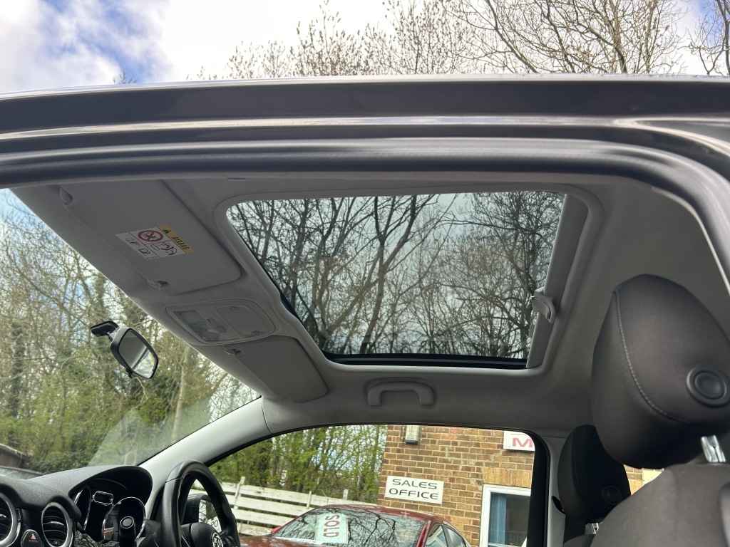 Used Vauxhall ADAM 2016 for sale - 78079463: Photo 17