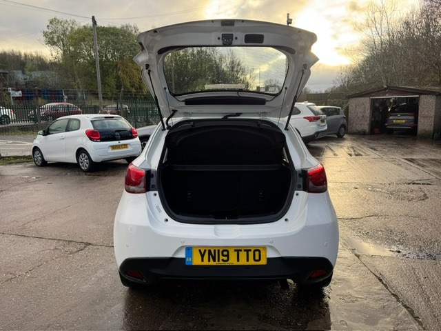 Used Mazda 2 2019 for sale - 76663842: Photo 11