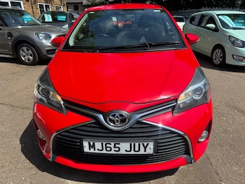 Used Toyota Yaris 2015 for sale - 78972311: Photo