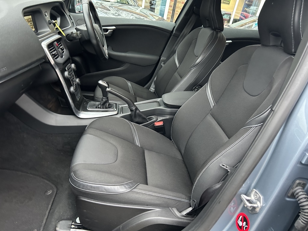 Used Volvo V40 2017 for sale - 77028297: Photo 10