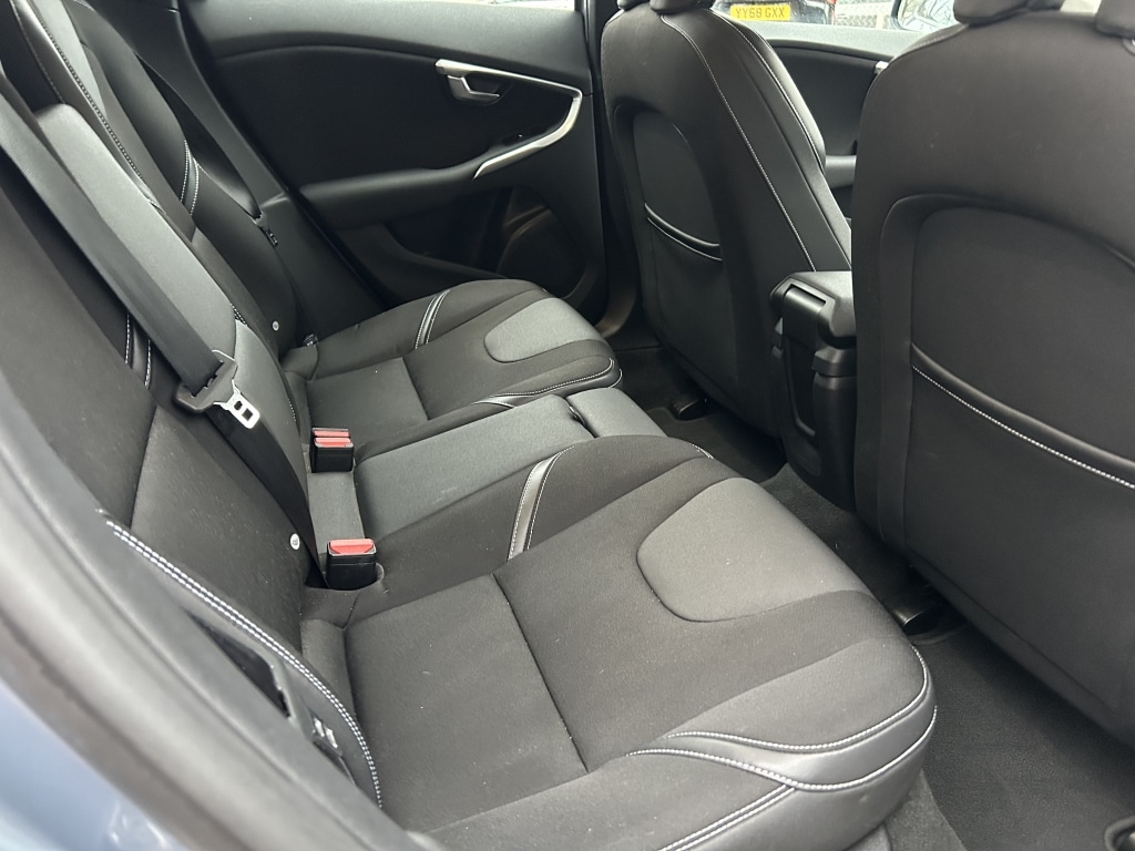 Used Volvo V40 2017 for sale - 77028297: Photo 13