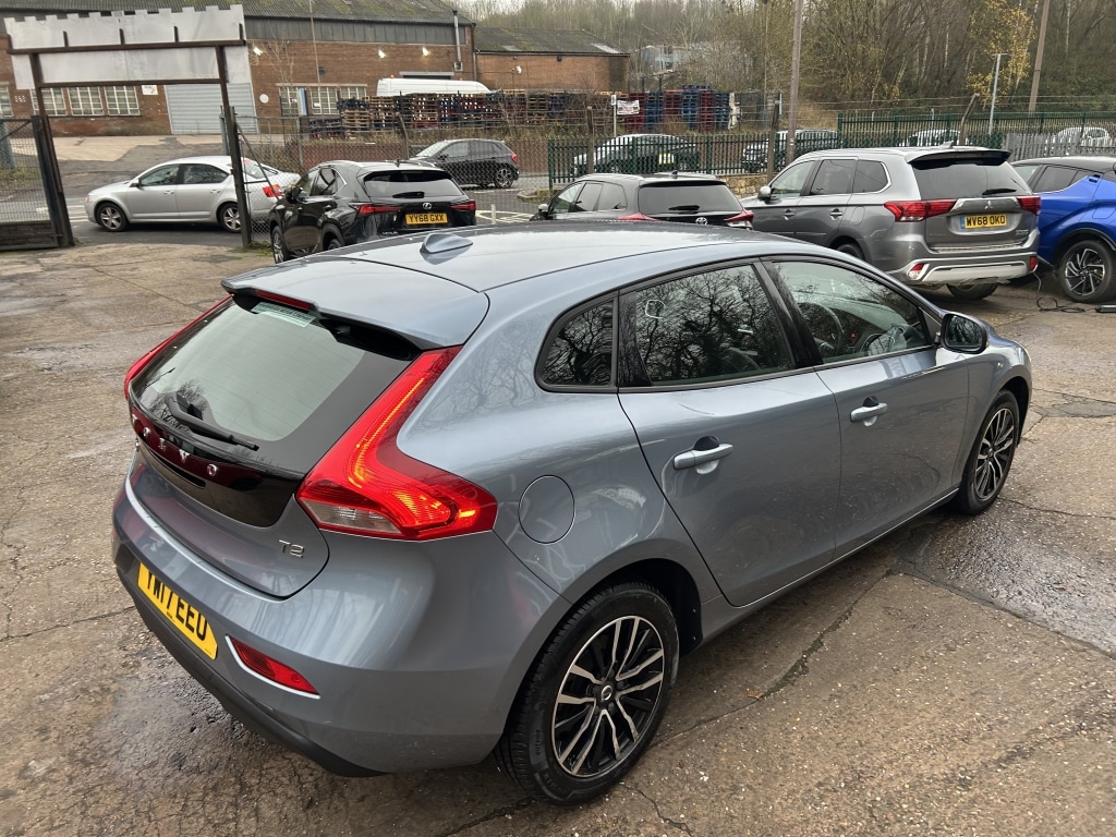 Used Volvo V40 2017 for sale - 77028297: Photo 5