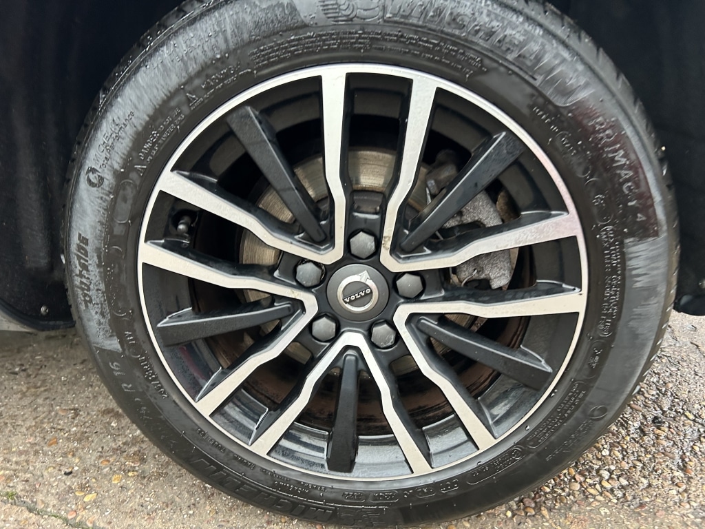 Used Volvo V40 2017 for sale - 77028297: Photo 8