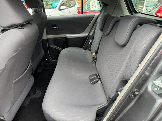Used Toyota Yaris 2009 for sale - 76383454: Photo 10