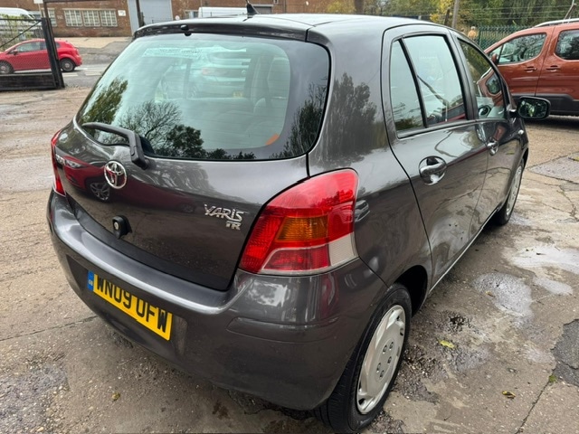 Used Toyota Yaris 2009 for sale - 76383454: Photo 14