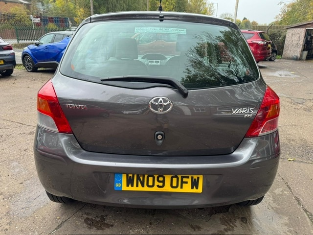 Used Toyota Yaris 2009 for sale - 76383454: Photo 17