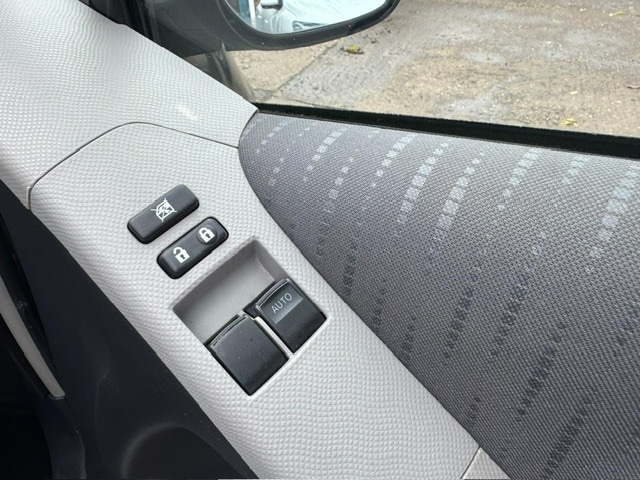 Used Toyota Yaris 2009 for sale - 76383454: Photo 18