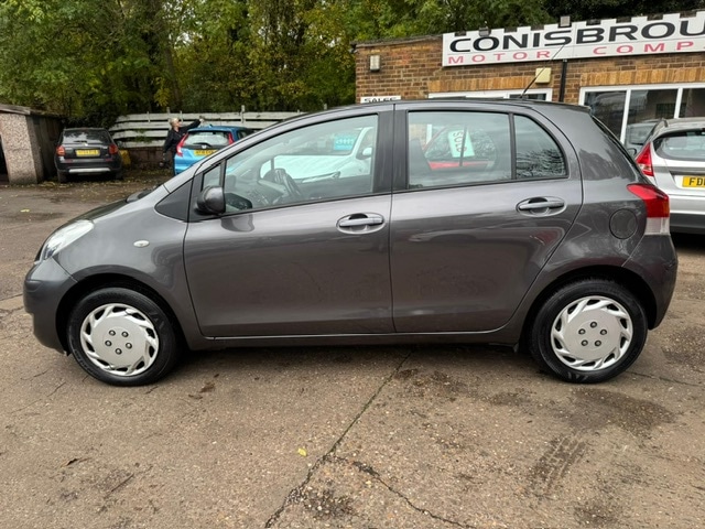 Used Toyota Yaris 2009 for sale - 76383454: Photo 3