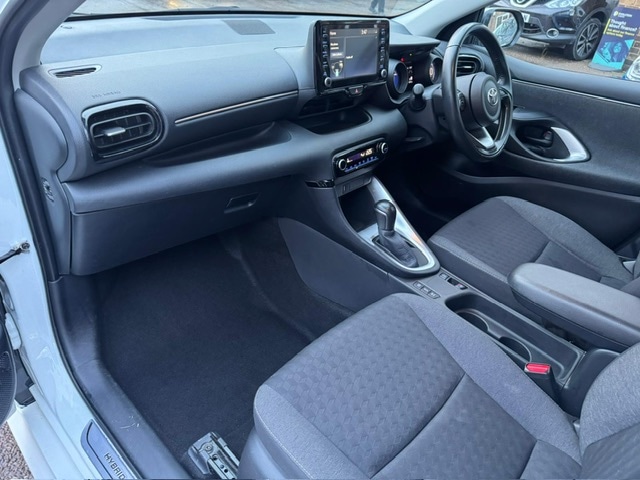 Used Toyota Yaris 2021 for sale - 77196755: Photo 7