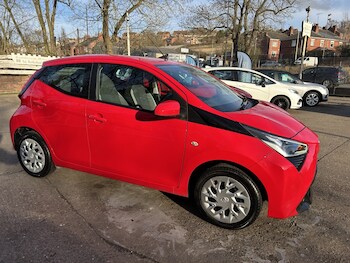 Used Toyota AYGO 2019 for sale - 77640440: Photo