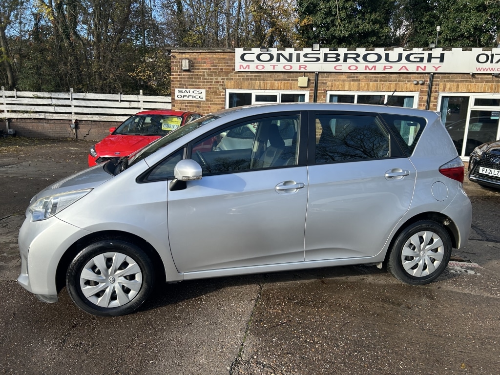 Used Toyota Verso 2013 for sale - 76518668: Photo 4