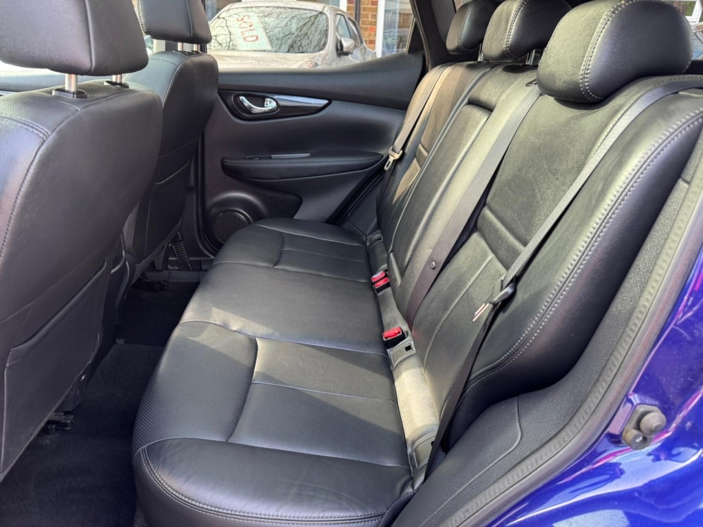 Used Nissan Qashqai 2017 for sale - 78112420: Photo 18