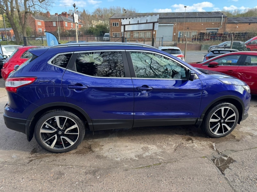 Used Nissan Qashqai 2017 for sale - 78112420: Photo 4
