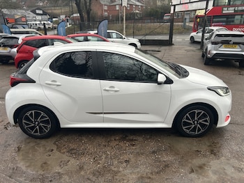 Used Toyota Yaris 2021 for sale - 77522315: Photo