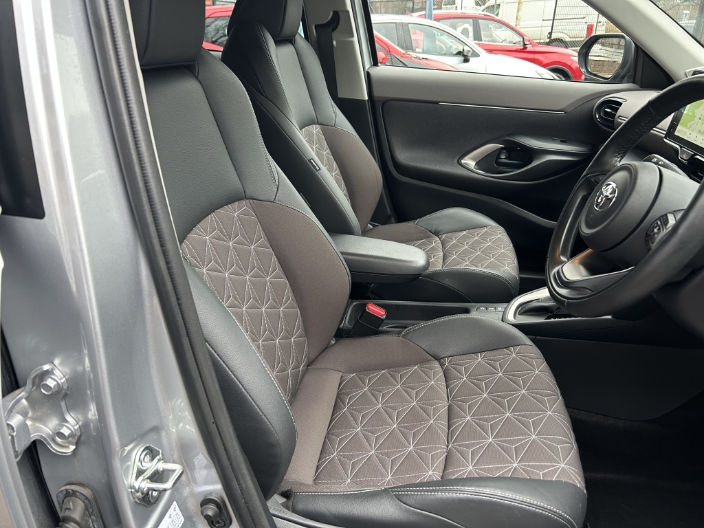 Used Toyota Yaris Cross 2023 for sale - 77338646: Photo 13