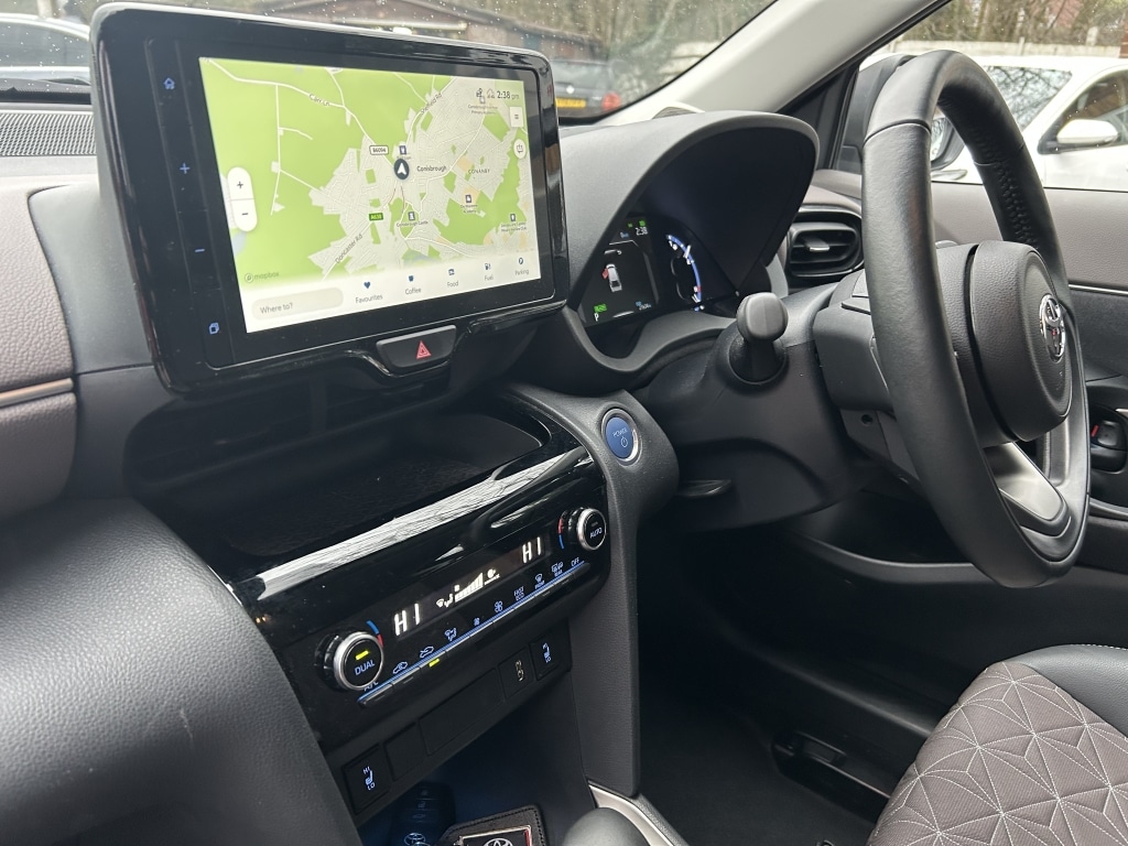 Used Toyota Yaris Cross 2023 for sale - 77338646: Photo 14