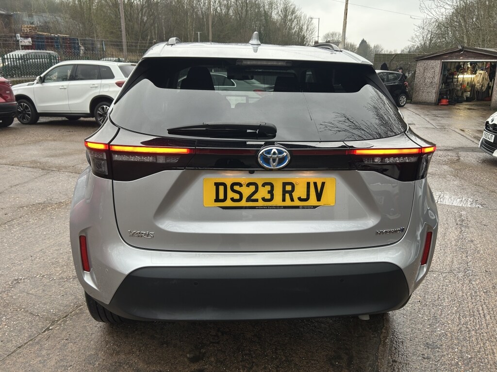 Used Toyota Yaris Cross 2023 for sale - 77338646: Photo 8