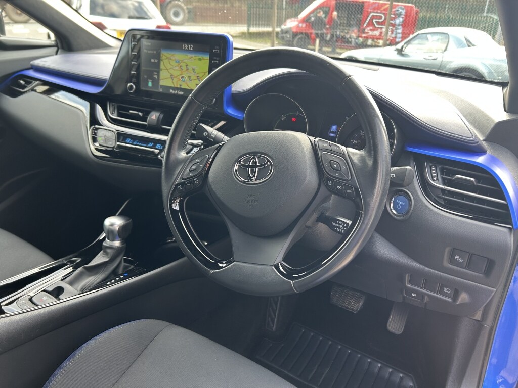 Used Toyota C-HR 2020 for sale - 77652411: Photo 10