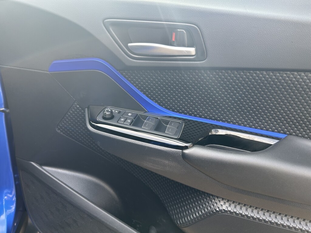 Used Toyota C-HR 2020 for sale - 77652411: Photo 12