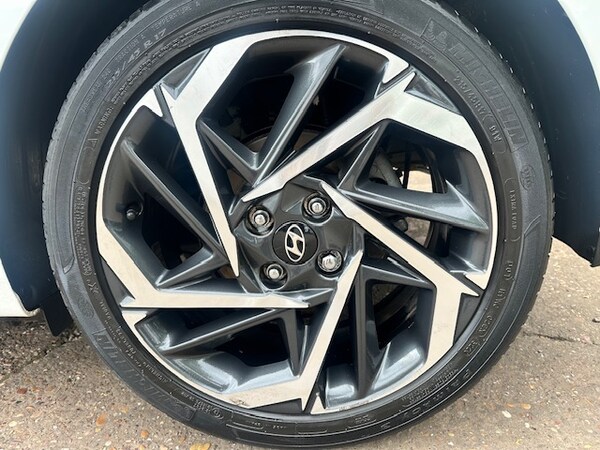 Used Hyundai i20 2022 for sale - 76037314: Photo 2