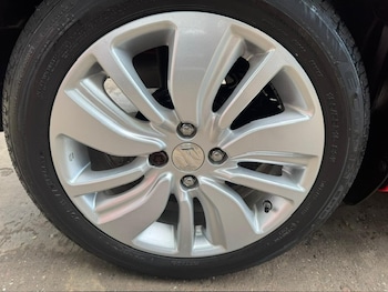 Used Suzuki Swift 2017 for sale - 75724770: Photo