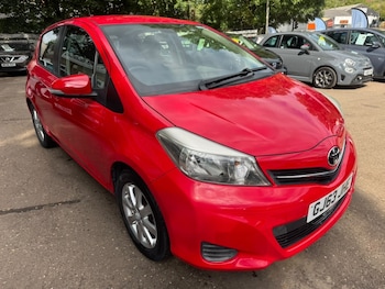 Used Toyota Yaris 2013 for sale - 79463715: Photo