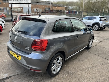 Used Volkswagen Polo 2017 for sale - 77777429: Photo