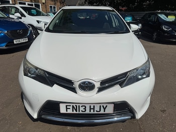 Used Toyota Auris 2013 for sale - 79419478: Photo