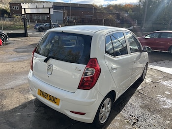 Used Hyundai i10 2011 for sale - 76403517: Photo