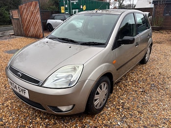 Used Ford Fiesta 2004 for sale - 77207237: Photo