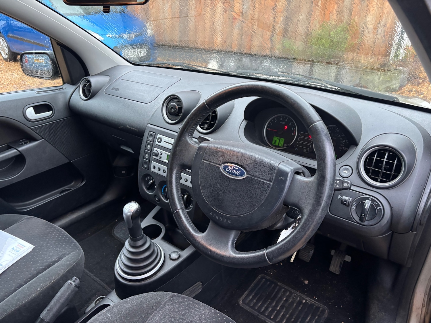 Used Ford Fiesta 2004 for sale - 77207237: Photo 6