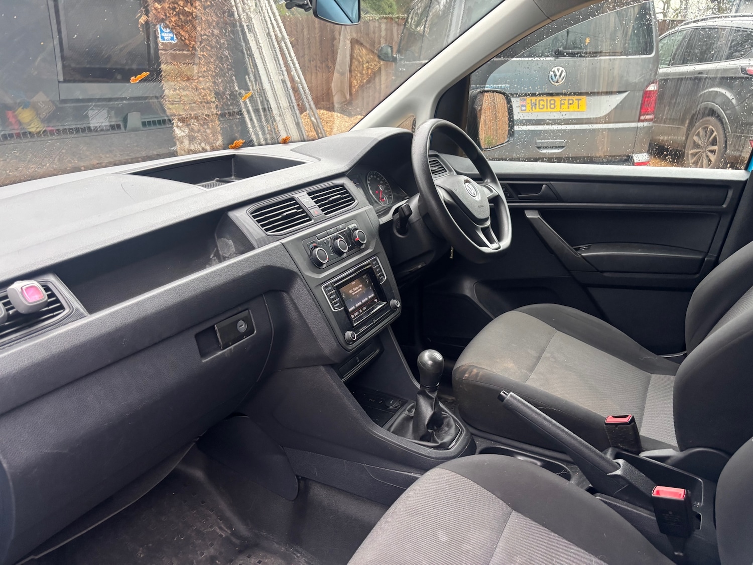 Used Volkswagen Caddy Maxi 2016 for sale - 76877996: Photo 2