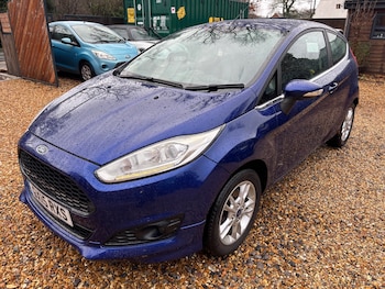 Used Ford Fiesta 2015 for sale - 77277220: Photo