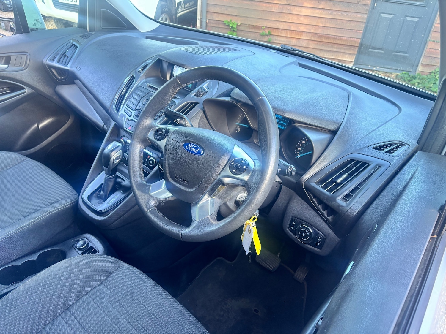 Used Ford Tourneo Connect 2015 for sale - 75765714: Photo 7