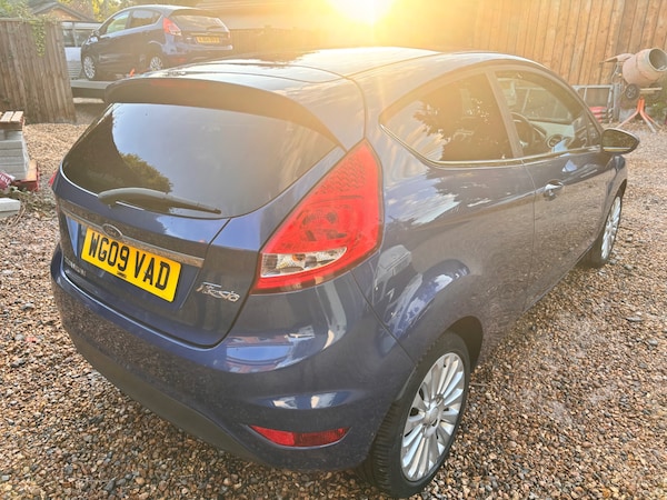 Used Ford Fiesta 2009 for sale - 75638238: Photo 3