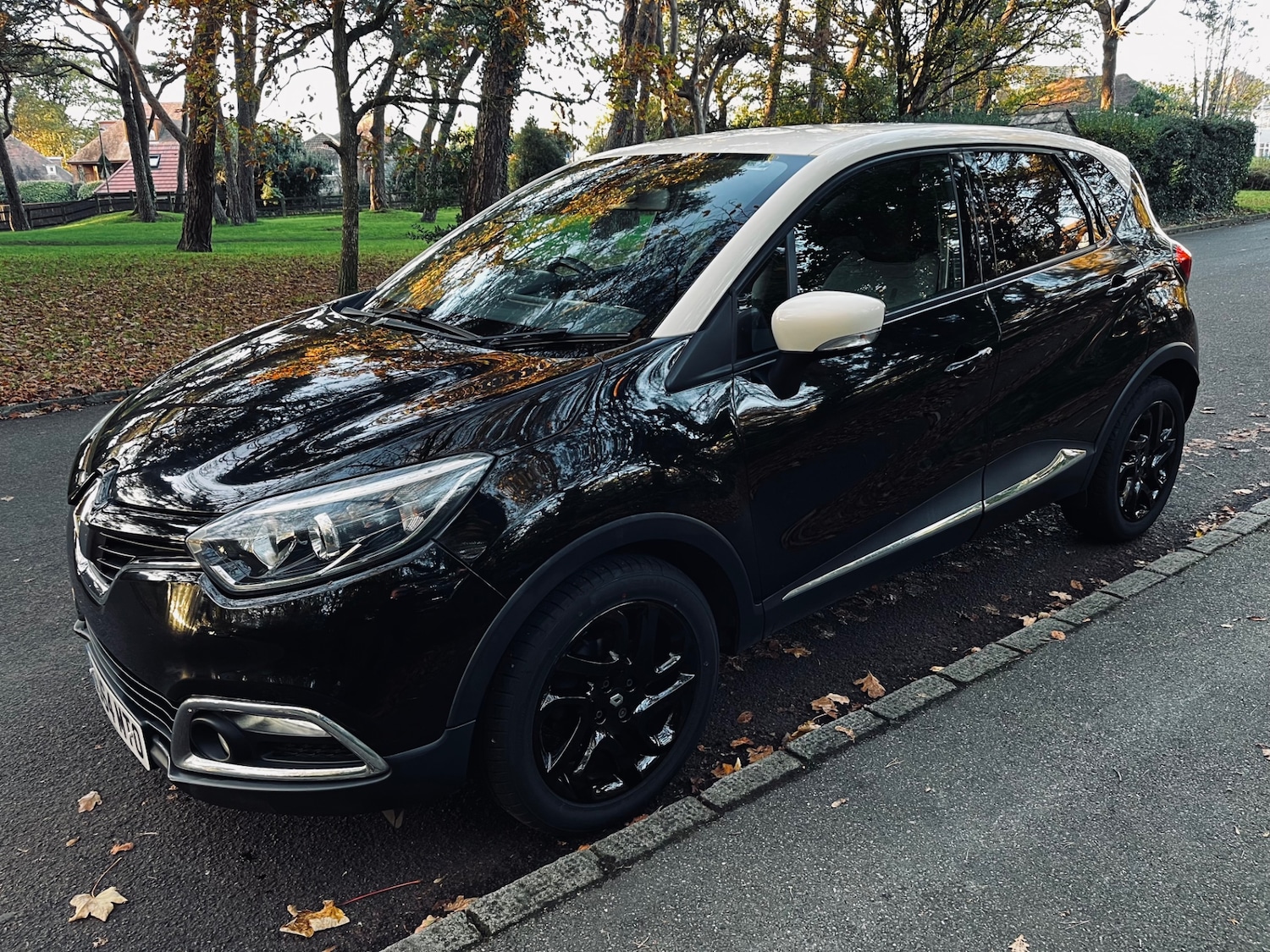 Used Renault Captur 2014 for sale - 77364818: Photo 8