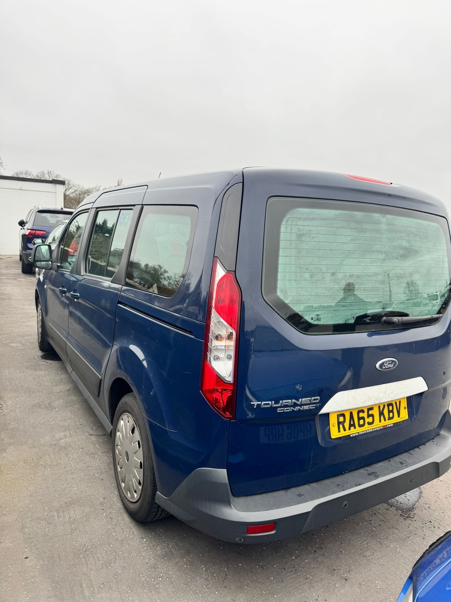 Used Ford Grand Tourneo Connect 2015 for sale - 77392365: Photo 3