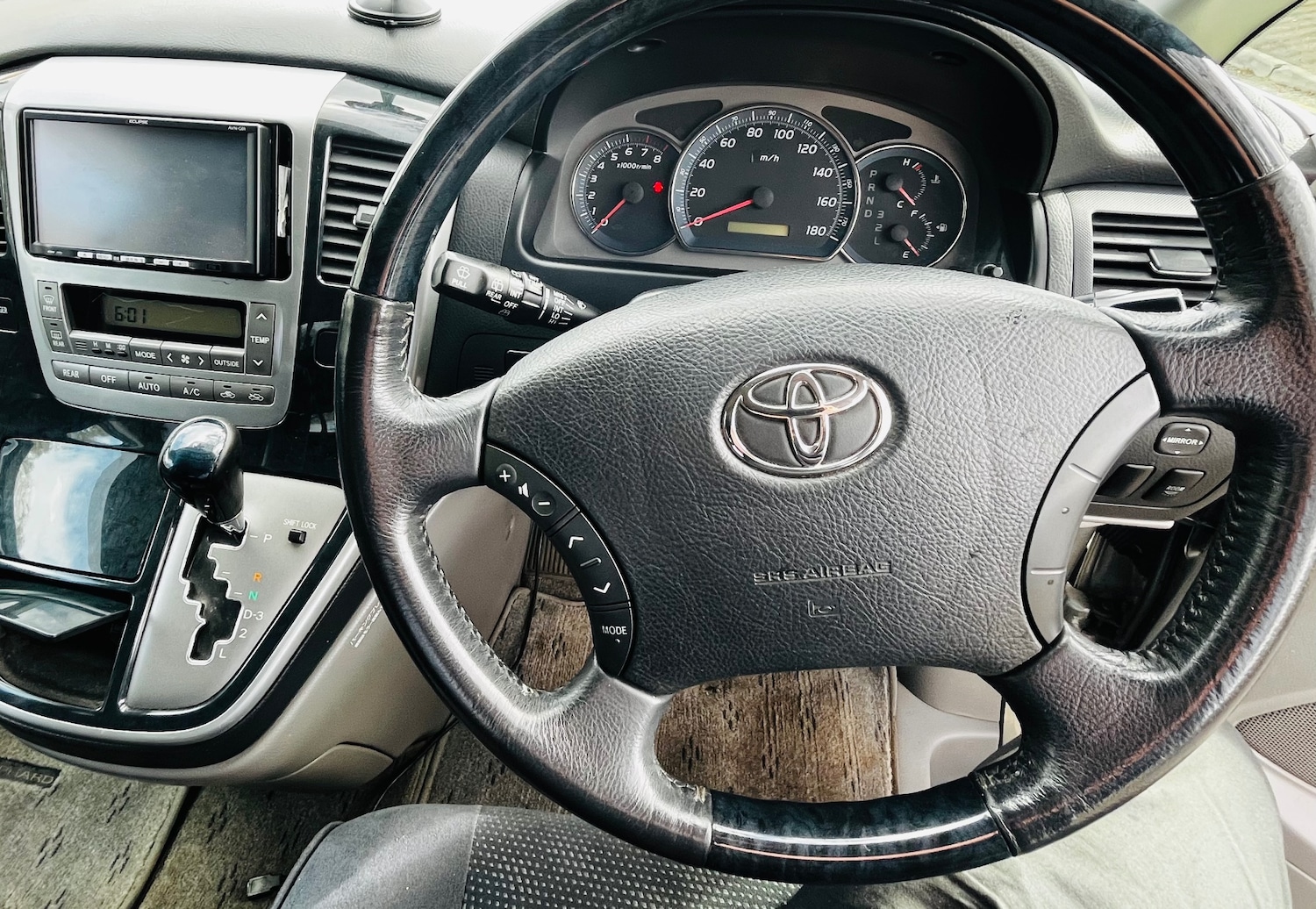 Used Toyota Alphard 2015 for sale - 78014388: Photo 11