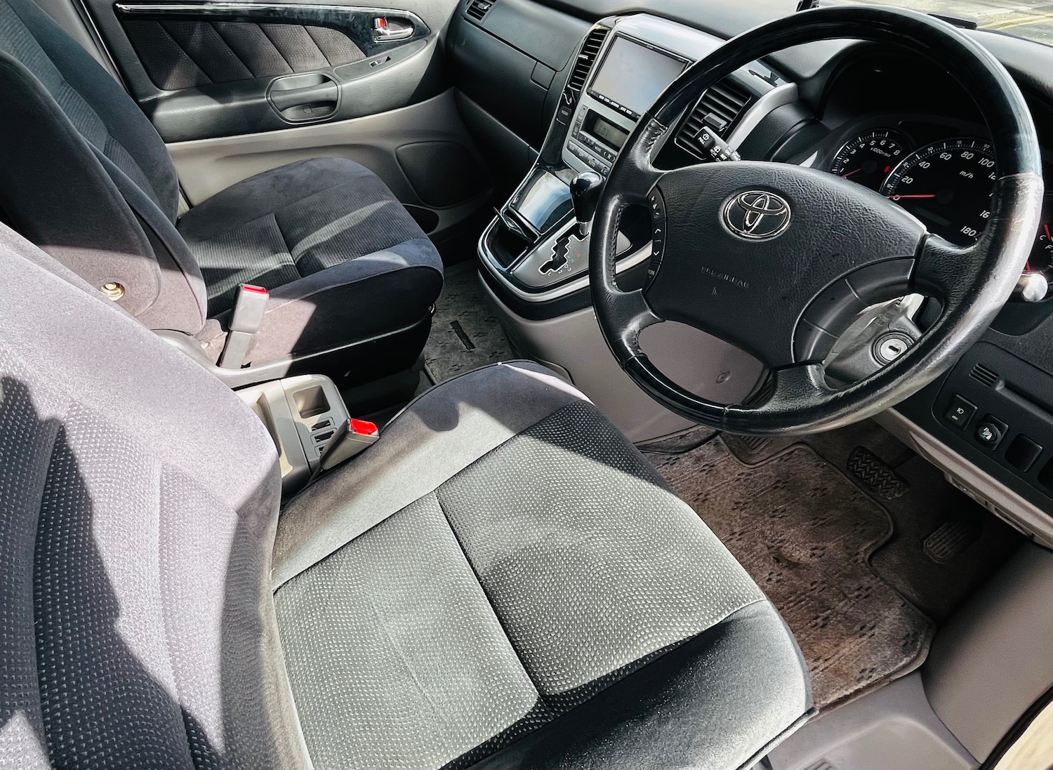 Used Toyota Alphard 2015 for sale - 78014388: Photo 12