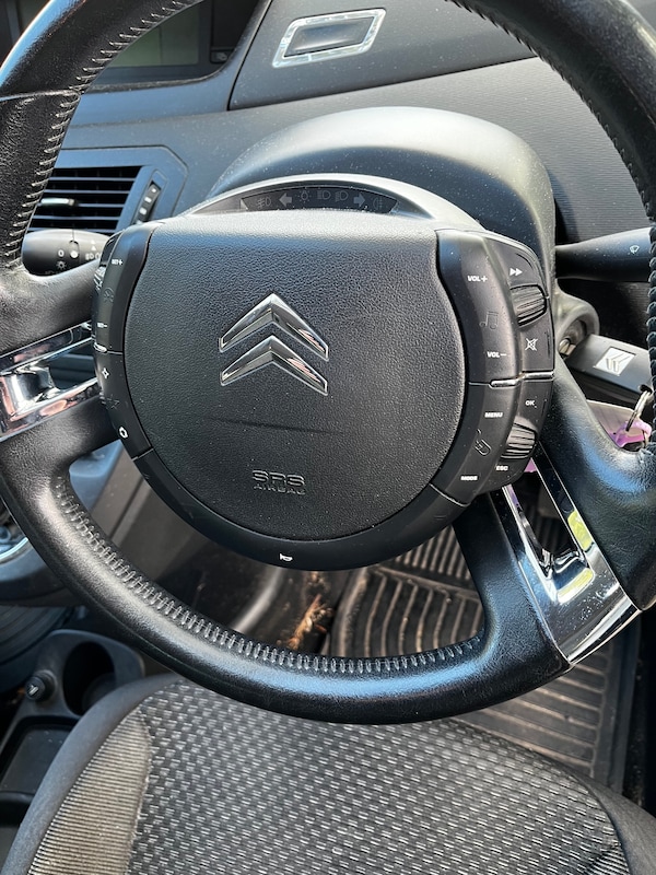 Used Citroen C4 Picasso 2008 for sale - 76220513: Photo 10