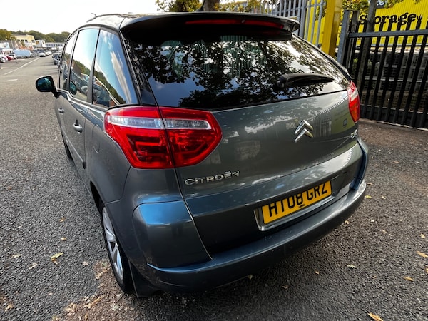 Used Citroen C4 Picasso 2008 for sale - 76220513: Photo 4