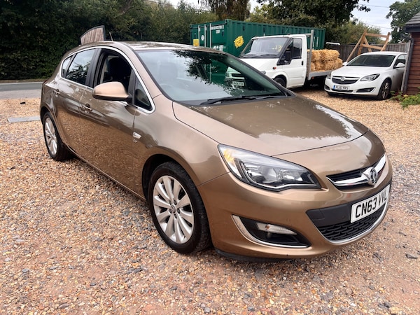 Used Vauxhall Astra 2013 for sale - 74286197: Photo 1