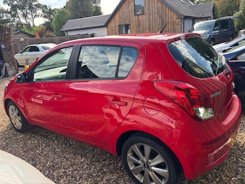 Used Hyundai i20 2013 for sale - 78762747: Photo