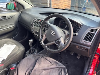 Used Hyundai i20 2013 for sale - 78762747: Photo