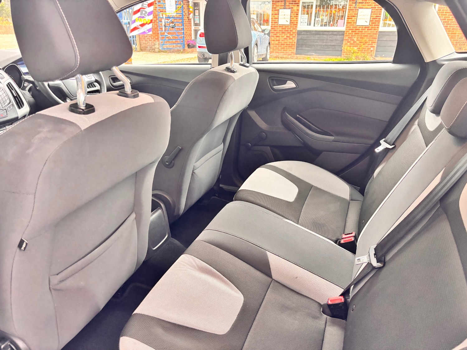 Used Ford Focus 2012 for sale - 76237376: Photo 6