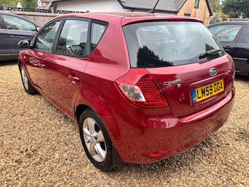 Used Kia Ceed 2009 for sale - 79545496: Photo